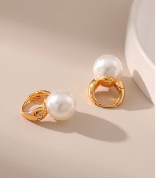 PICCOLA PEARL EARRINGS | GOLD | BLING BAR