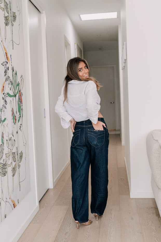 Gigi Barrel Jeans | Helena Dark Blue Rinse | ROLLAS