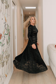 Kira Stretch Lace Maxi | Black | Curaae